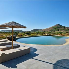 6 bedroom villa with pool, East Paros, sleeps 12